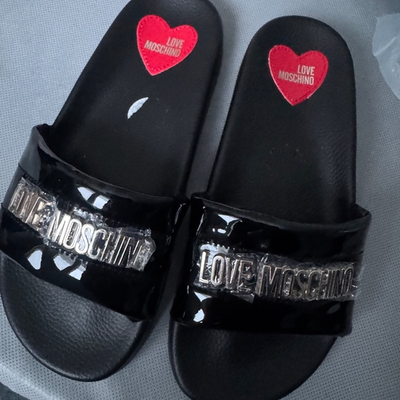 New Love Moschino - Picture 4 of 5